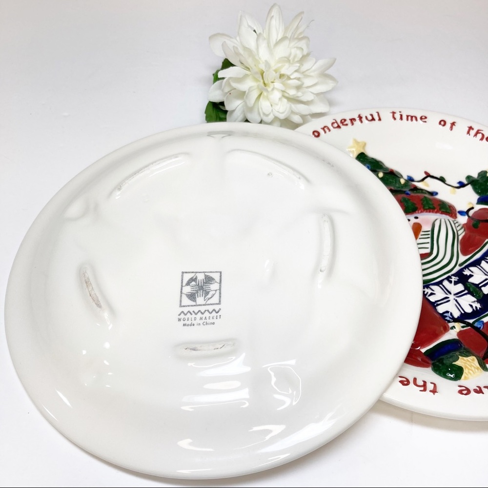 World Market Snowman Holiday Serving Plates Set of Two NWOT - Picture 2 of 3